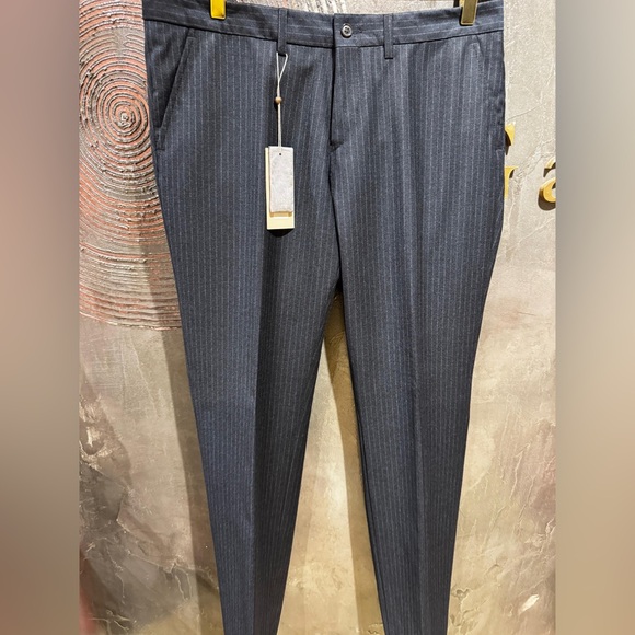 Bertoni Classic Gray Pinstripe Men’s 100% wool suit set Blazer and pants NWT - Picture 8 of 13